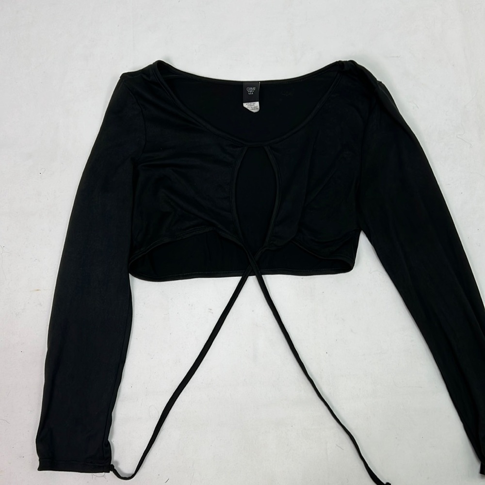 #1258 Gibiu Black Cropped Long Sleeve Top | Size: 2XL